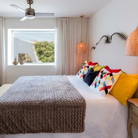 Via Lactea: Historic Luxury With Sea Views And Private Pool