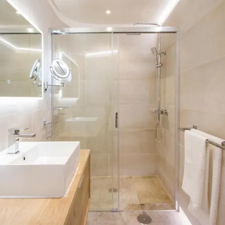 Deluxe Designer Historic Via Lactea, Panoramic Sea Views, Own Private Heated Pool And Subtropical Garden 빌라