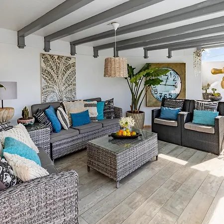 Deluxe Designer Historic Via Lactea, Panoramic Sea Views, Own Private Heated Pool And Subtropical Garden Villa *