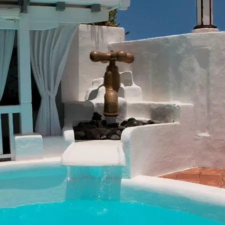 Deluxe Designer Historic Via Lactea, Panoramic Sea Views, Own Private Heated Pool And Subtropical Garden * La Asomada (Lanzarote)